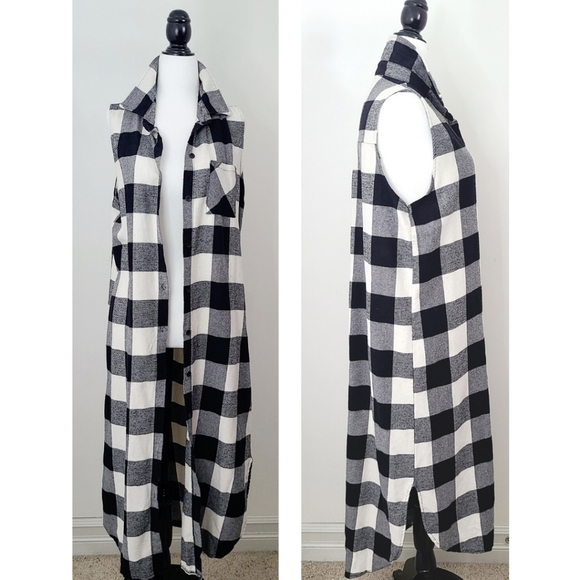 Angela Mara Dresses & Skirts - *SOLD* Plaid Black & White Sleevless Dress/Vest